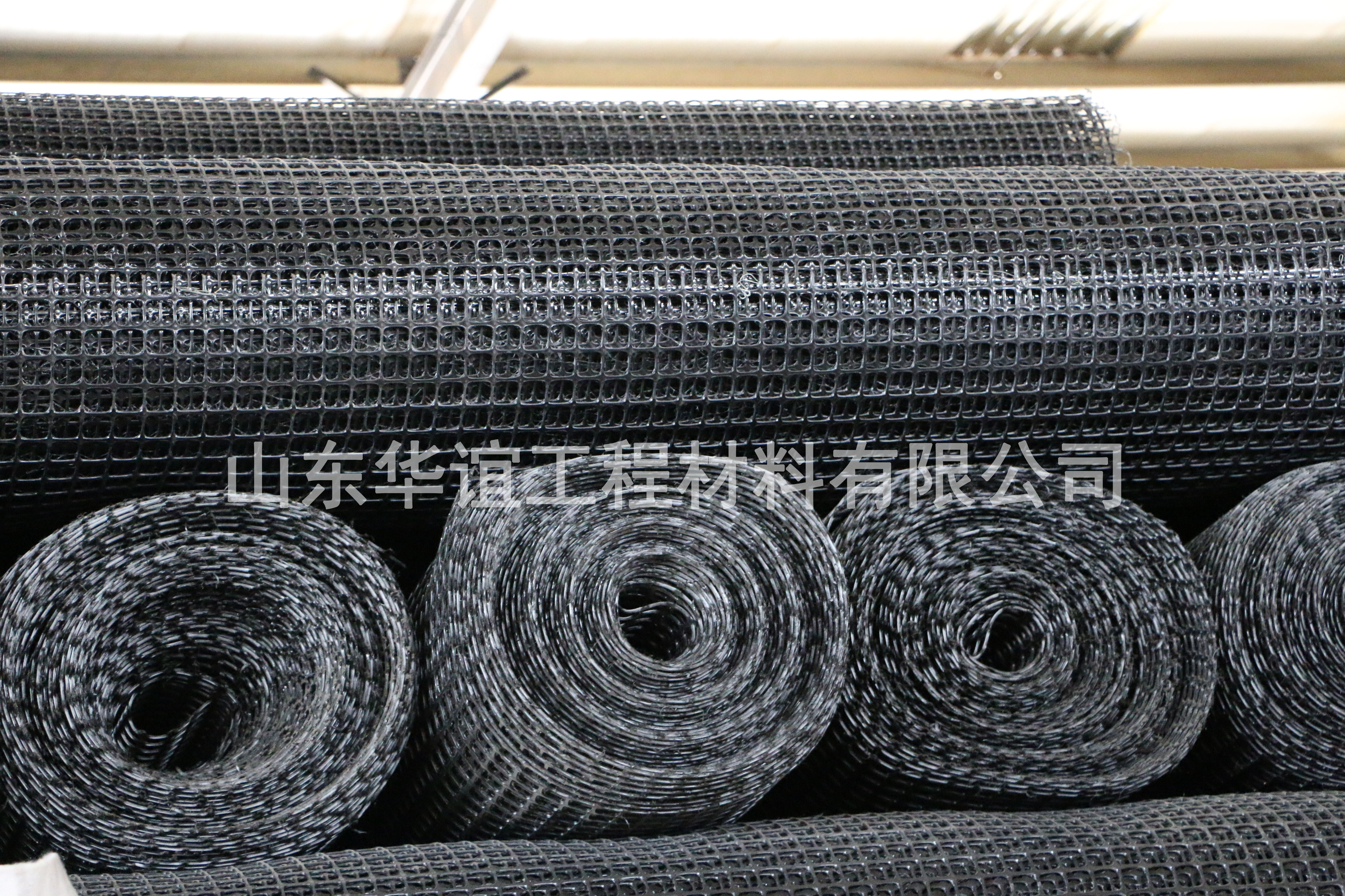 貴州礦用雙向塑料土工格柵ji大程度增強(qiáng)了地基穩(wěn)固能力