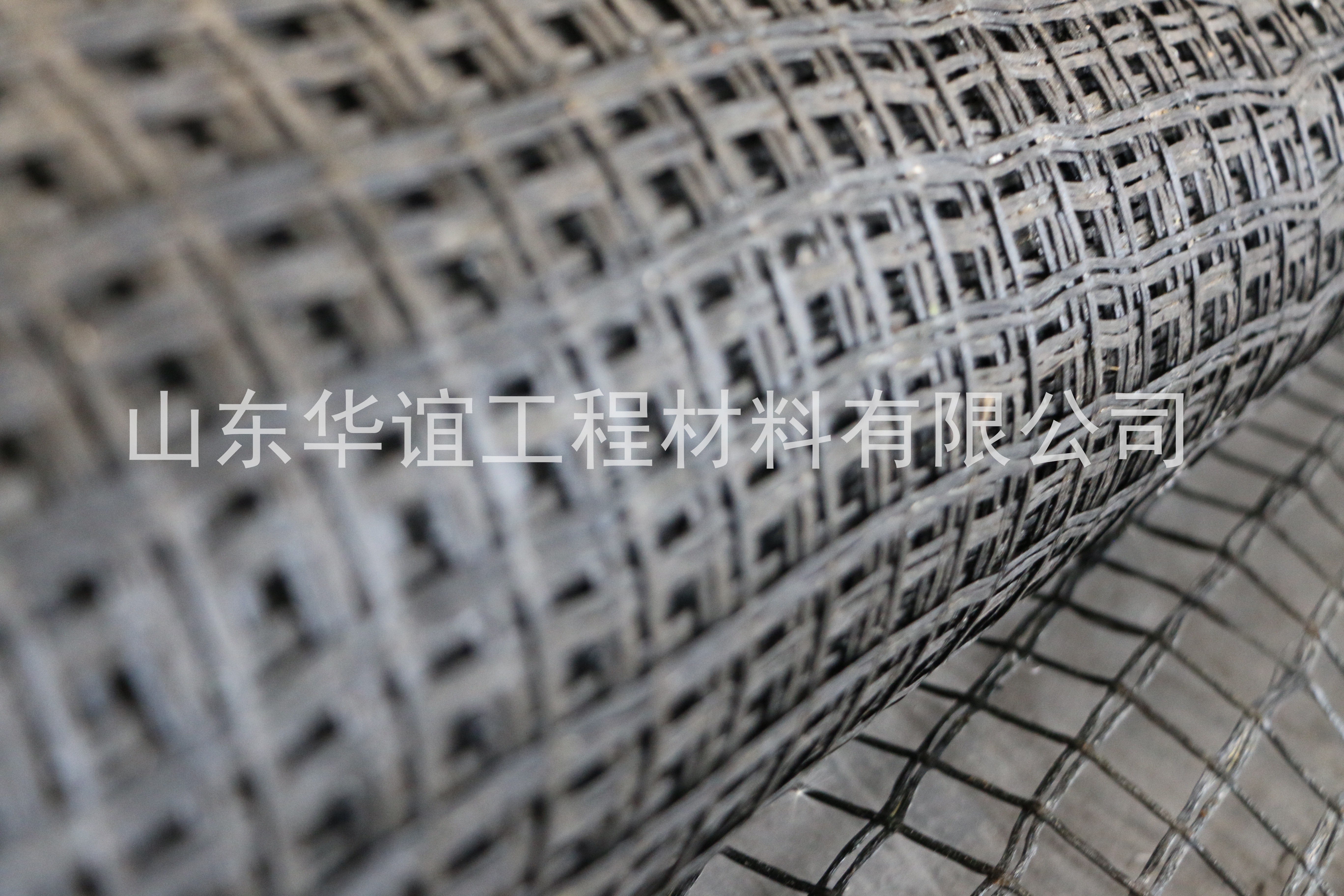 四川玻纖土工格柵施工工藝及鋪設(shè)完成注意事項解析